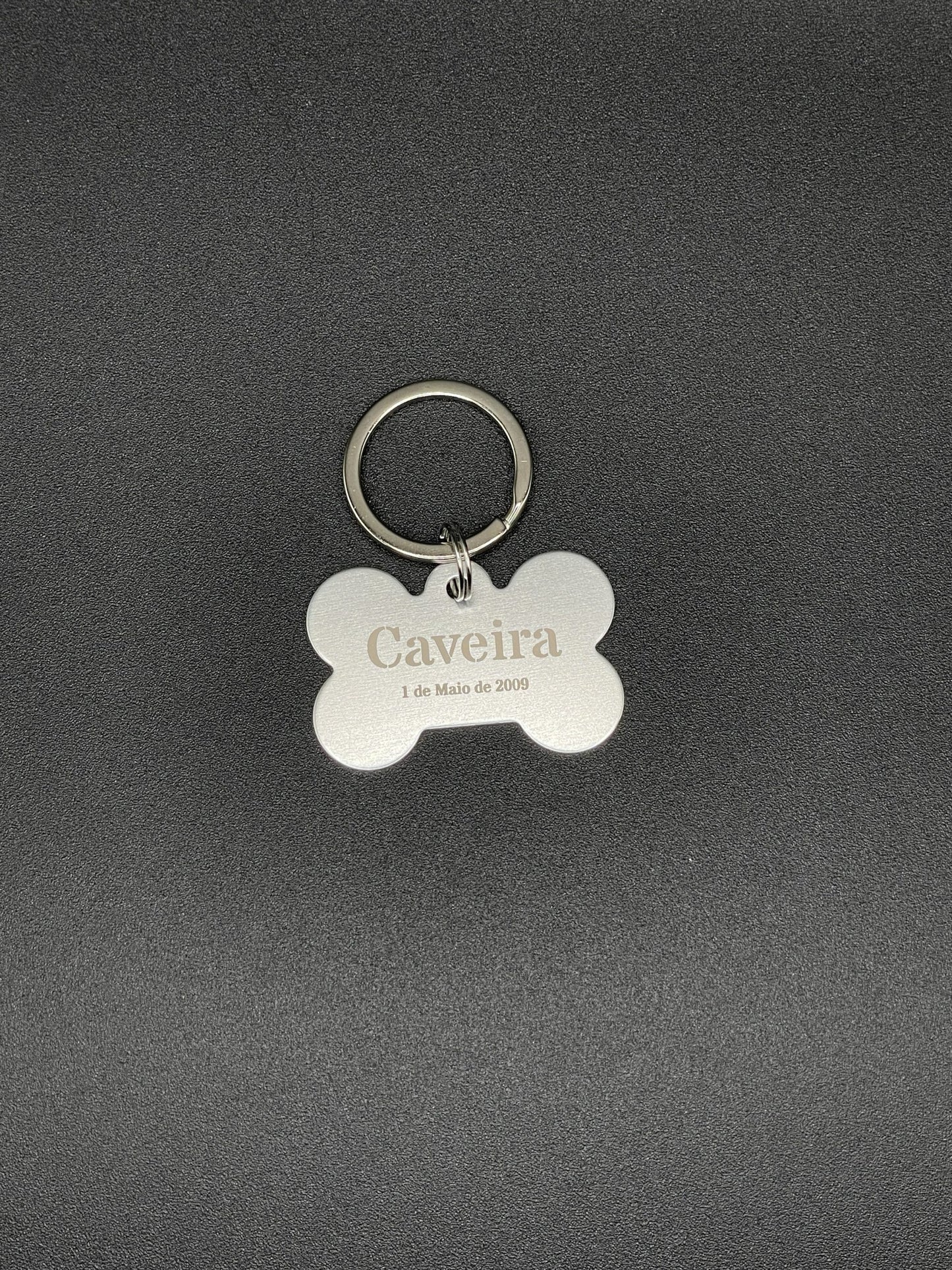 Tag para animal em forma de osso